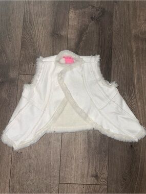 Isaac Mizrahi Kids Cream Faux Fur Trim Vest